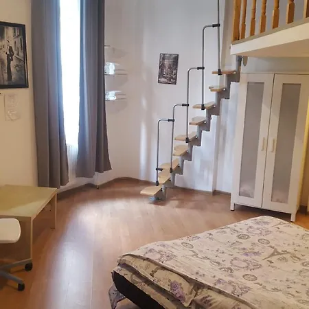 Piata Amzei Nr.1 Apartamento *