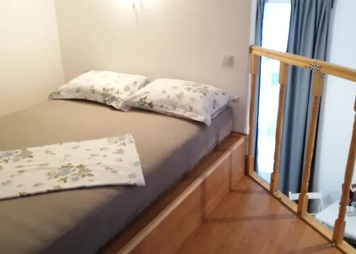 Piata Amzei Nr.1 Apartamento *