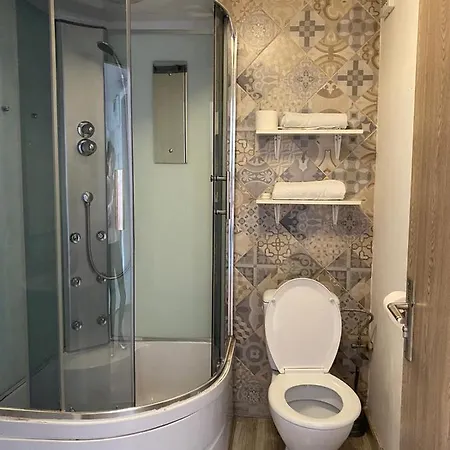 Daire Piata Amzei Nr.1 Bükreş