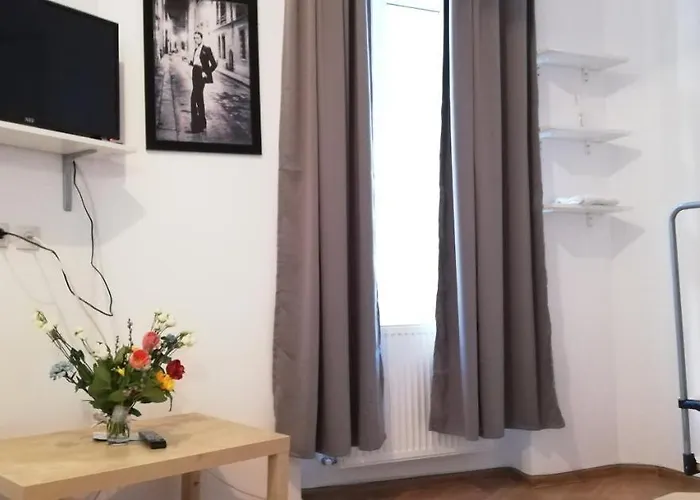 Piata Amzei Nr.1 بوخارست