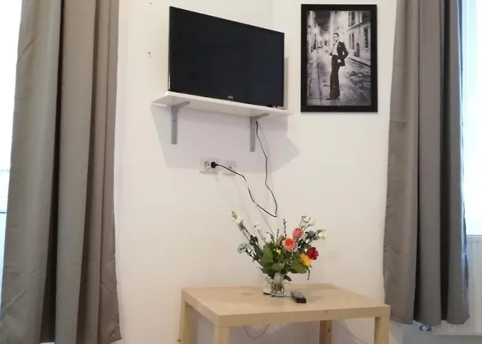 Piata Amzei Nr.1 بوخارست